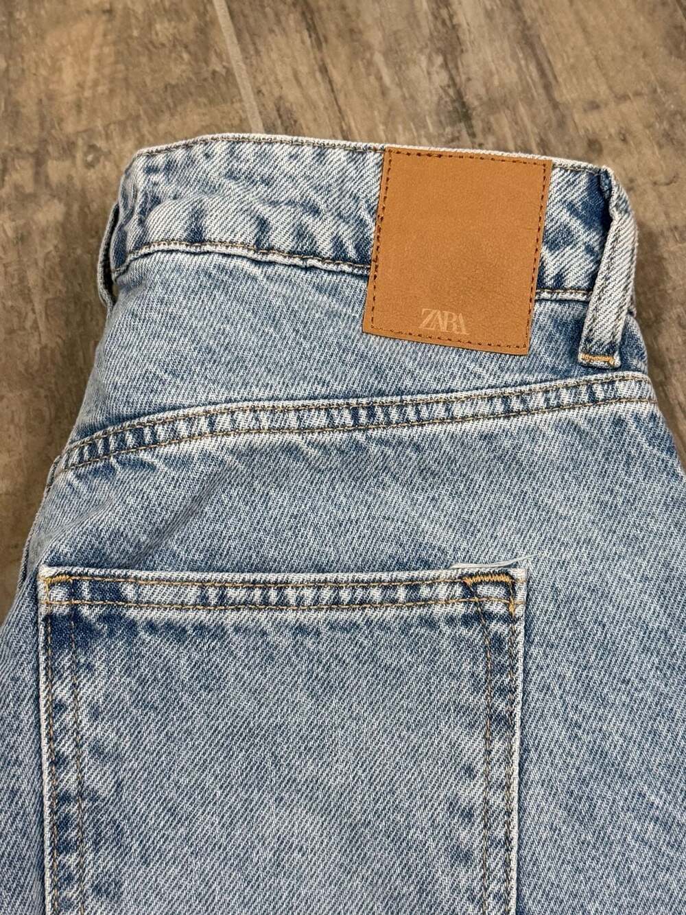 Zara Wide Leg Jeans Size 0 Light Wash Denim - Picture 4 of 4